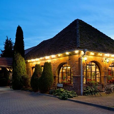 Landhotel Zur Schmiede Goehren-Lebbin Ngoại thất bức ảnh
